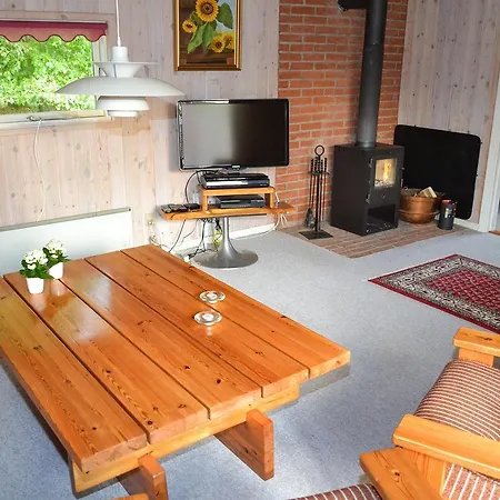 Casa de Férias Three-bedroom Holiday In *